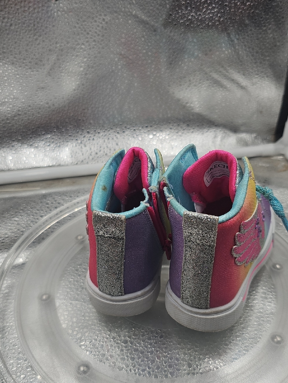 O Pink & White sz 6 Little Girls Rainbow Wings Light Up - Picture 4 of 7